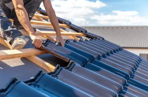 Couverture - Chargé